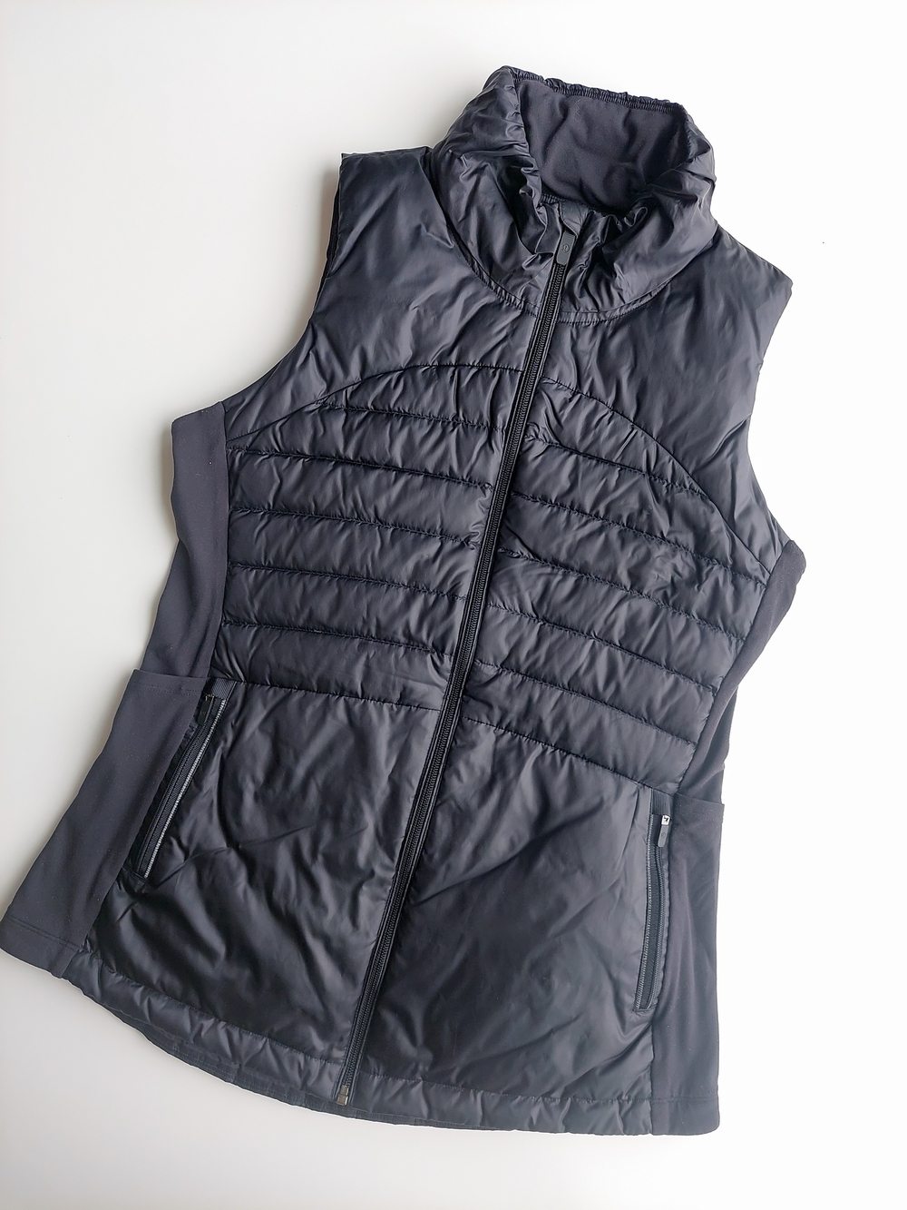 Lululemon Down For A Run Puffer Vest Women's 10 M-L Black Running Hiking Travel